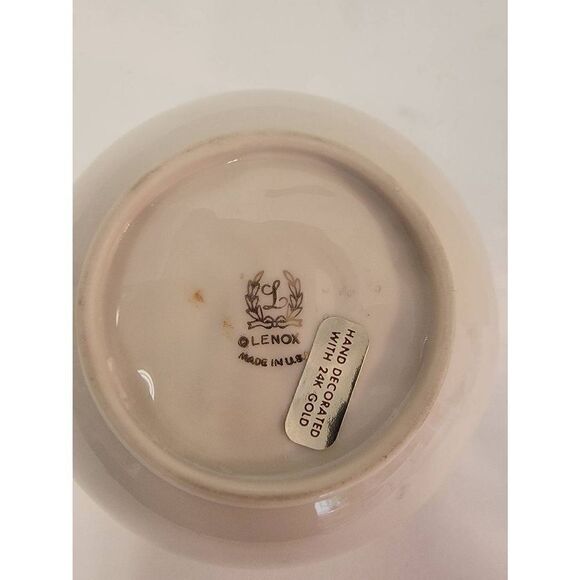 Lenox Eternal Heart Collection Hand Decorated With 24K Gold Scalloped Trim Bowl - Picture 5 of 5